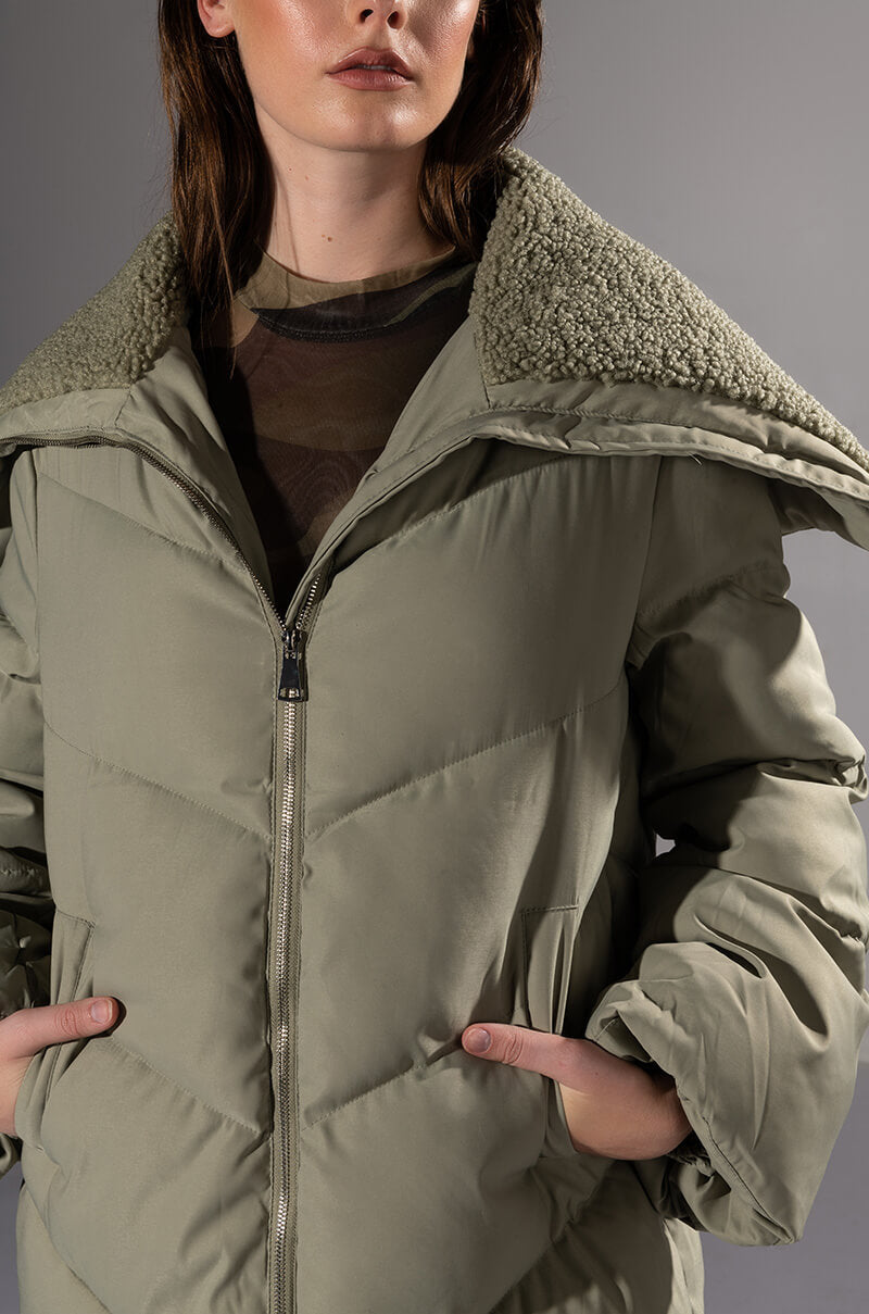 HOT TODDY SHERPA LINED PUFFER