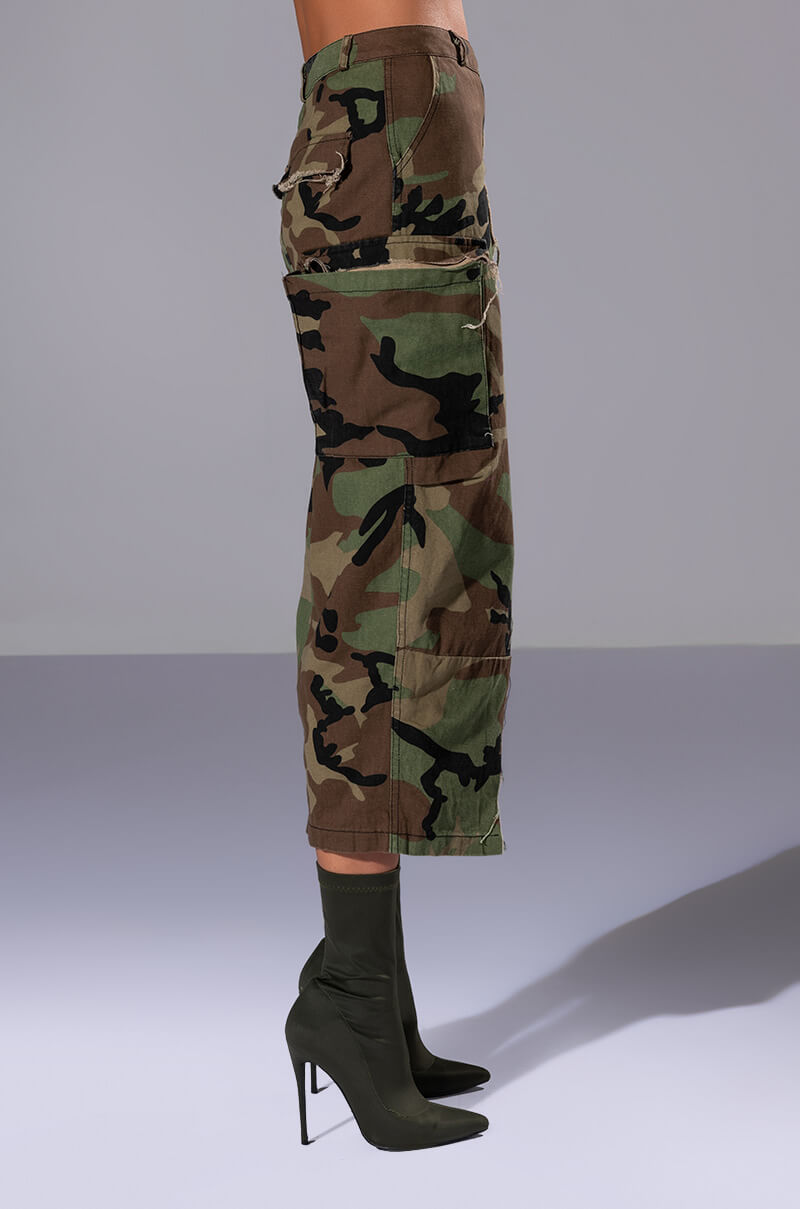 INVINCIBLE CAMO CARGO POCKET PANT