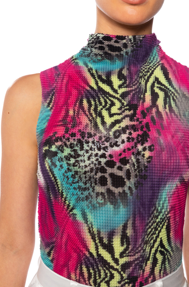 JULLIANNA TEXTURED CROP TOP