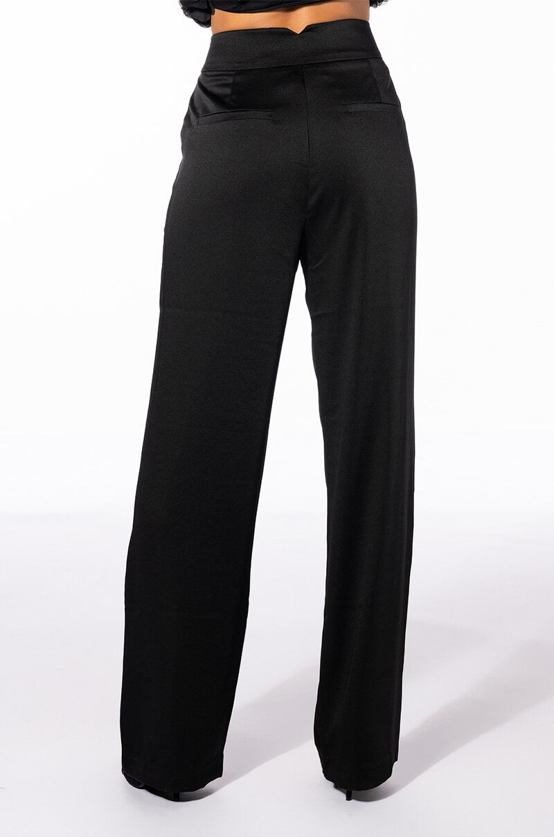 KEEP YOU WAITING HIGH RISE STRAIGHT LEG TROUSER