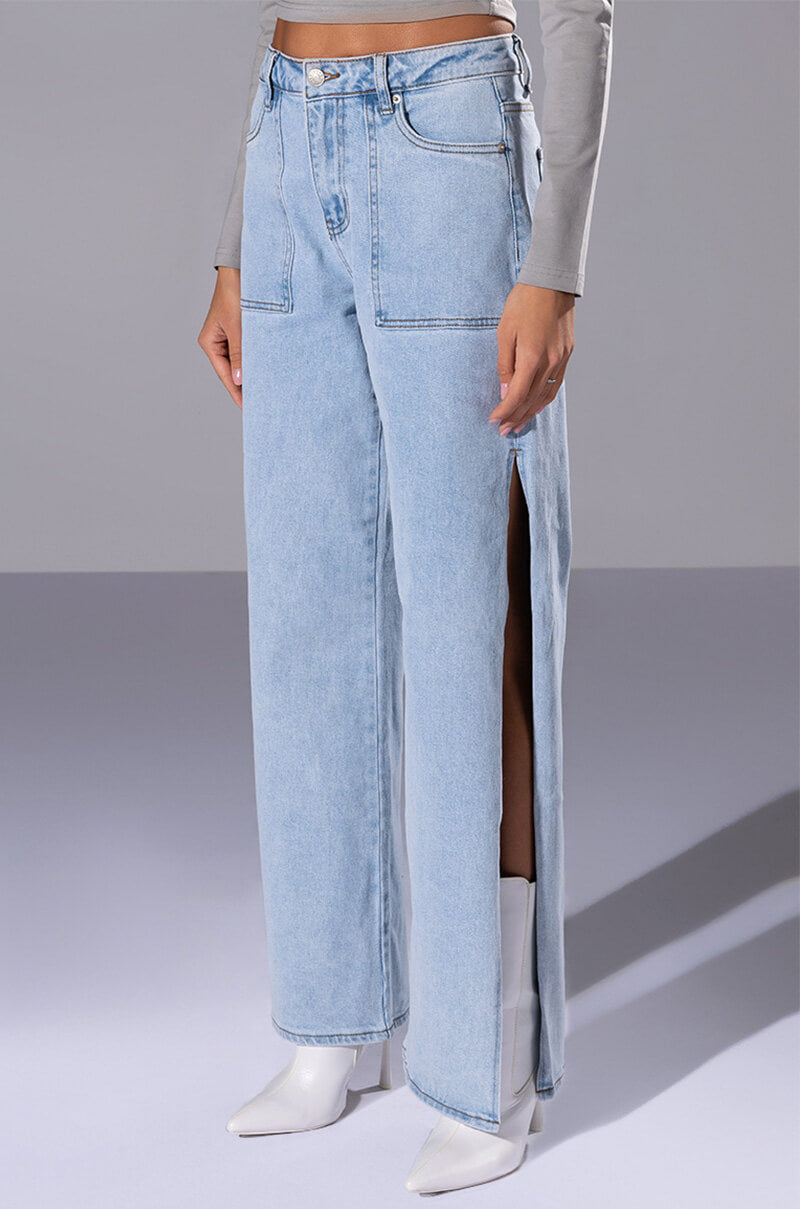 LASTING LOVER HIGH RISE SIDE SLIT JEANS