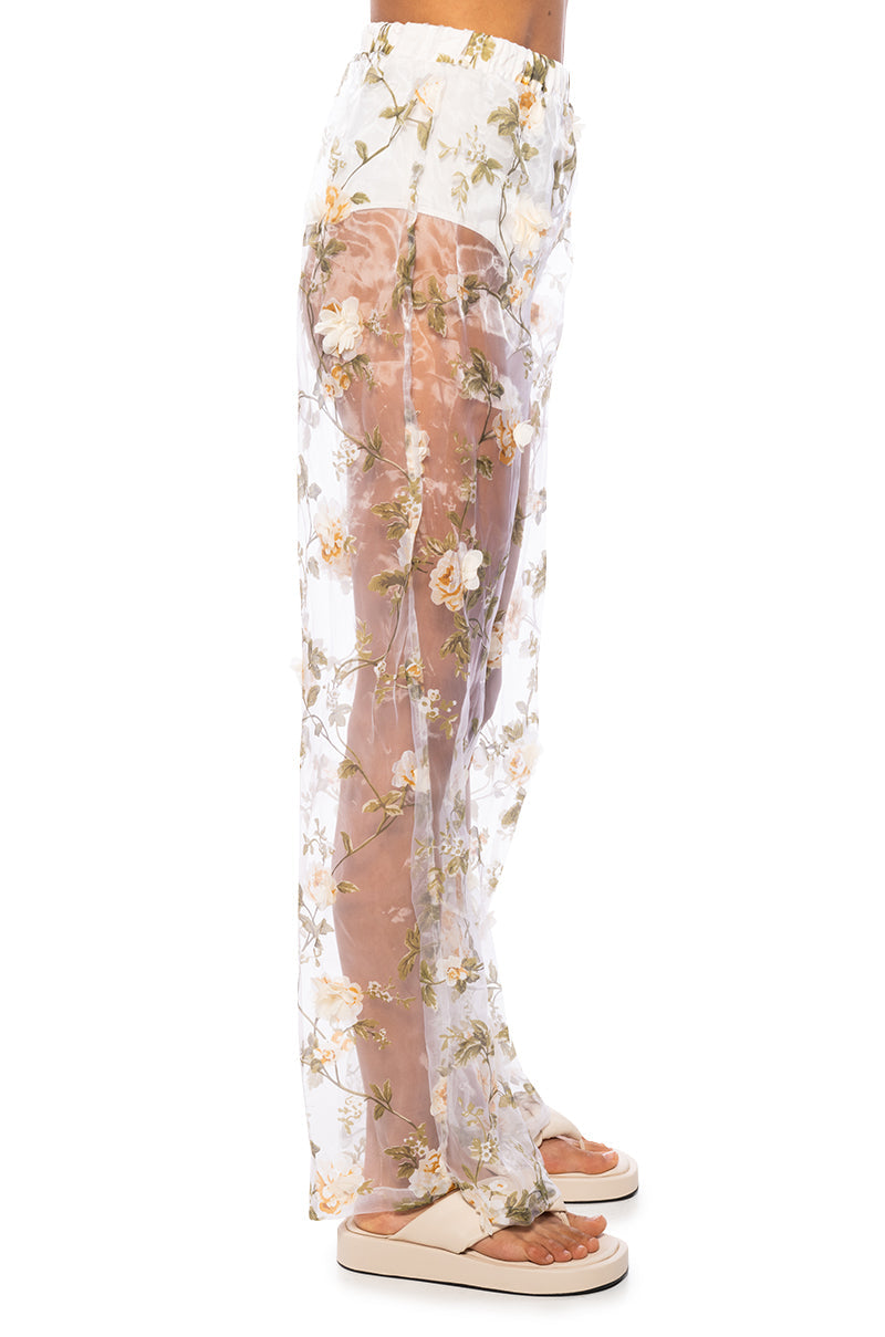 LEAN ON ME FLORAL WIDE LEG PANT IN WHITE MULTI
