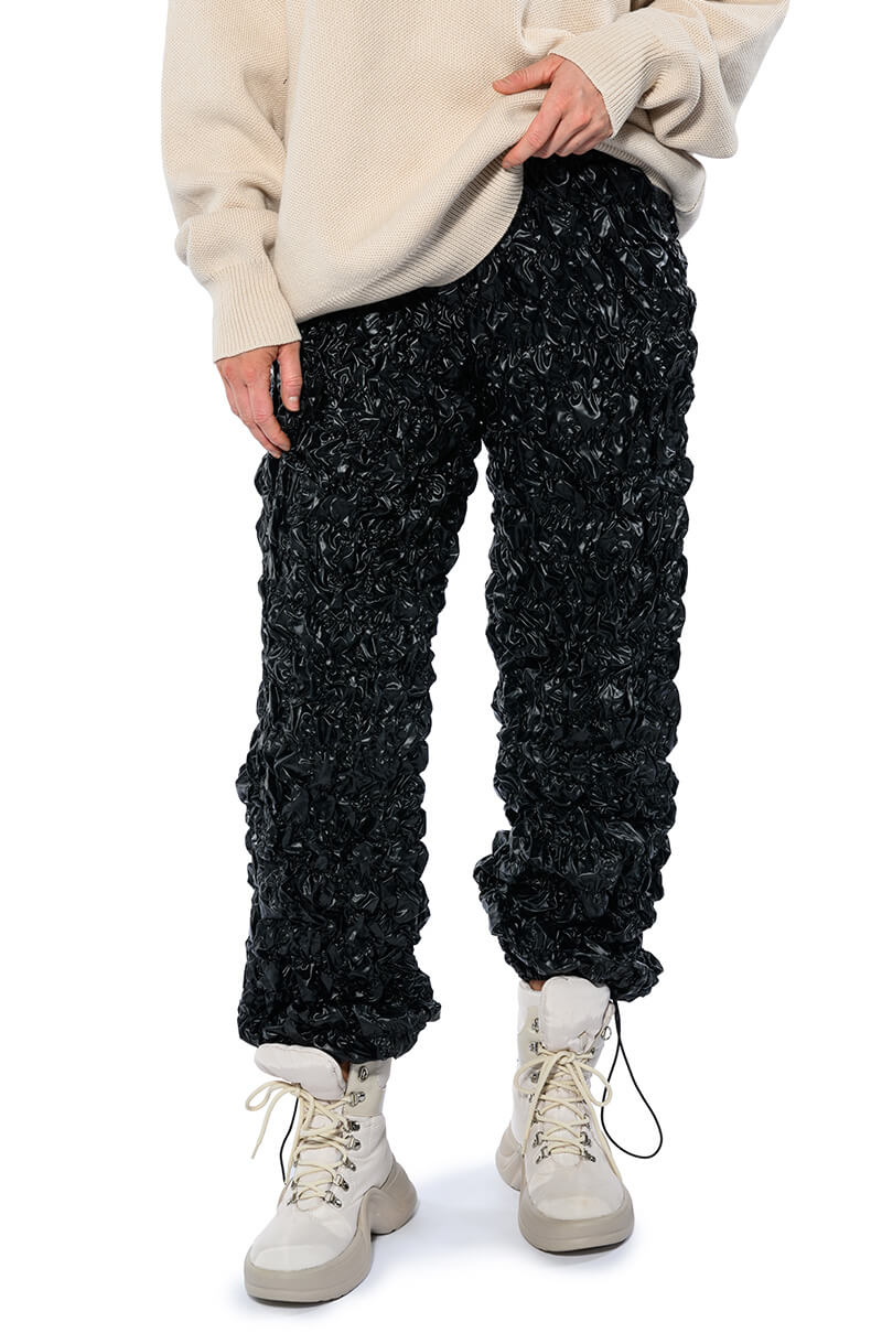LOSE CONTROL TEXTURED PANTS