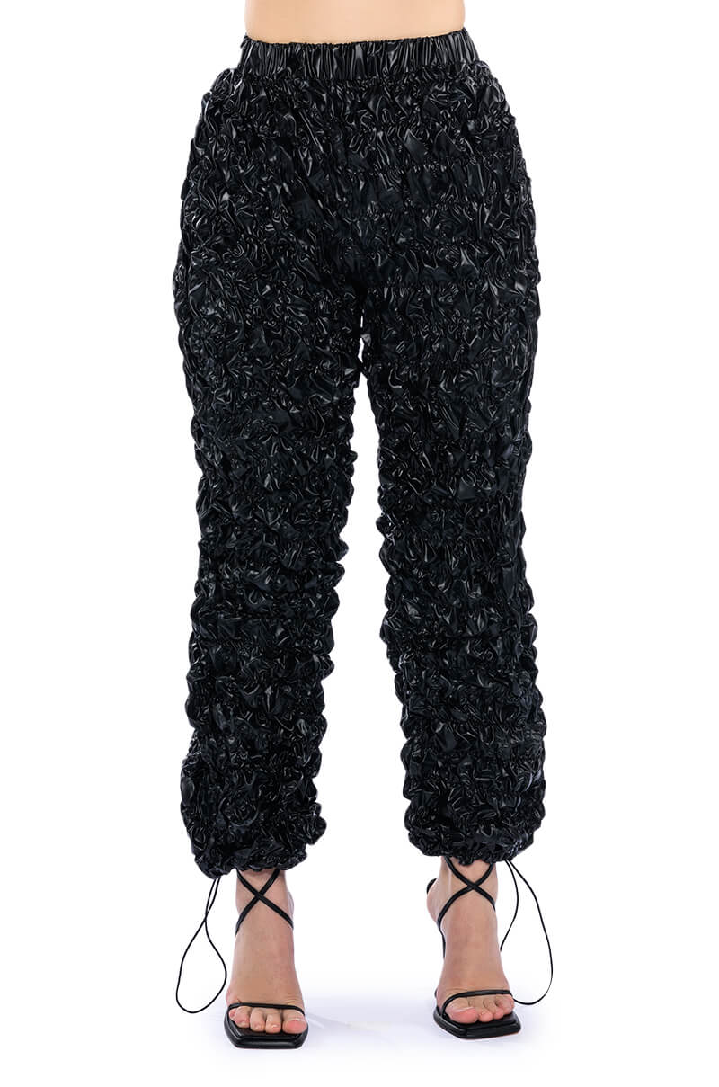LOSE CONTROL TEXTURED PANTS