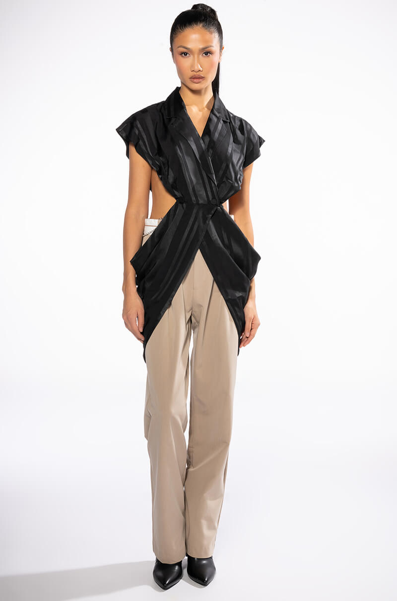 LOVE CRAZY CUT OUT BLOUSE