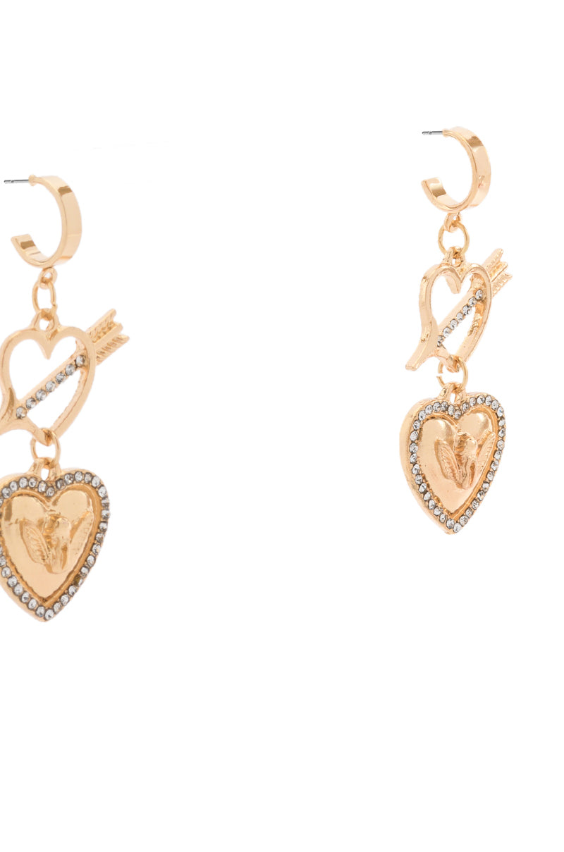 LOVES ME EARRING
