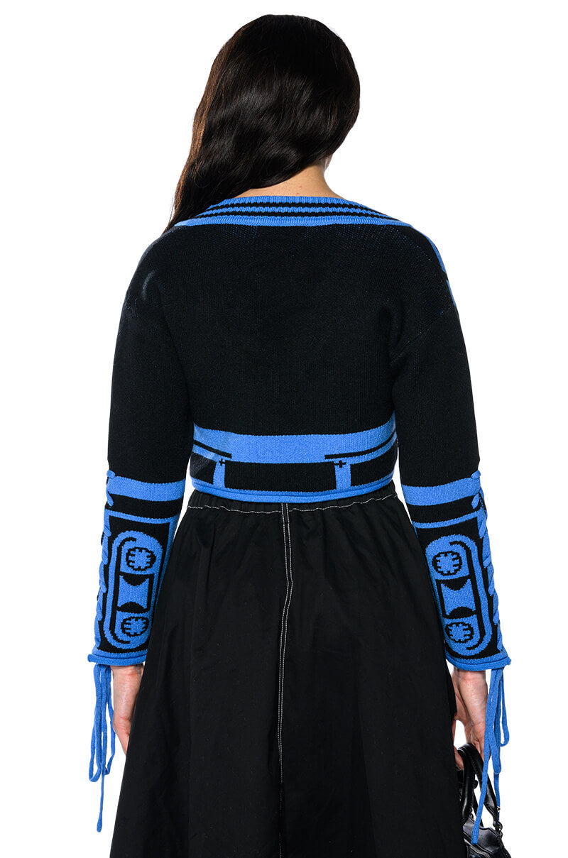 MADISON CROP V NECK SWEATER