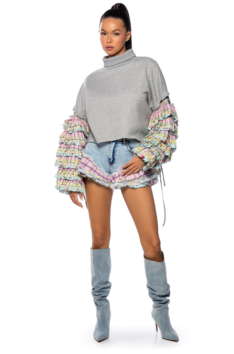 MODERN ESSENCE RUFFLE DENIM SHORT