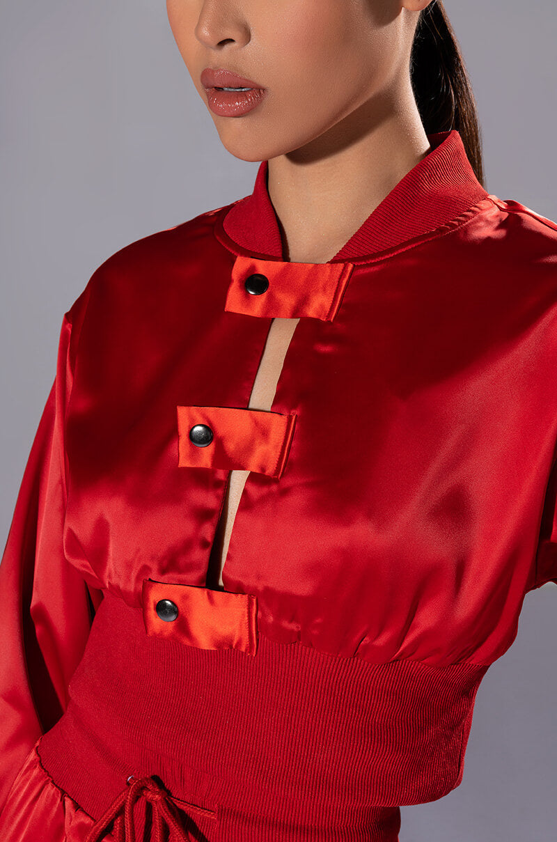 NEVER BORING SATIN SNAP FRONT PULLOVER