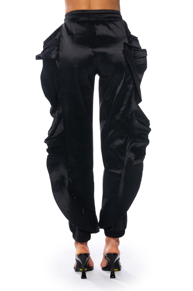 MELANIE RUFFLE DETAILED JOGGER