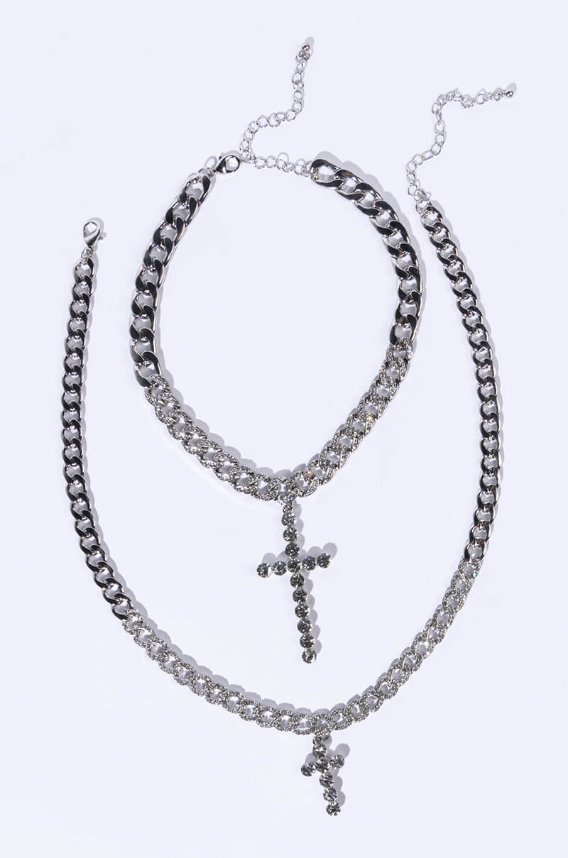 ONE AND ONLY SILVER CROSS NECKLACE SET