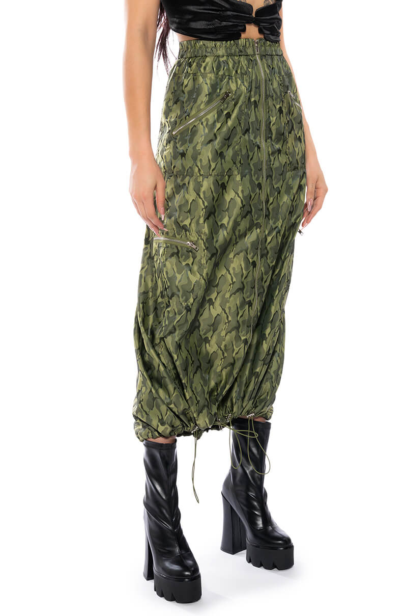 ONE KISS MIDI SKIRT