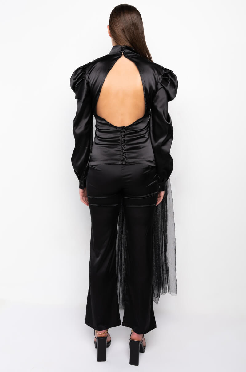 OVER THE MOON PUFF SLEEVE TULLE DETAIL TOP
