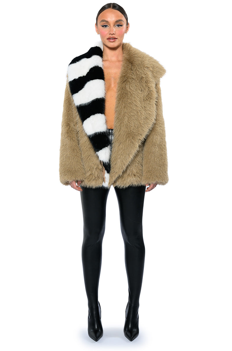 OVERSIZE SOFT FAUX FUR STRIPE JACKET