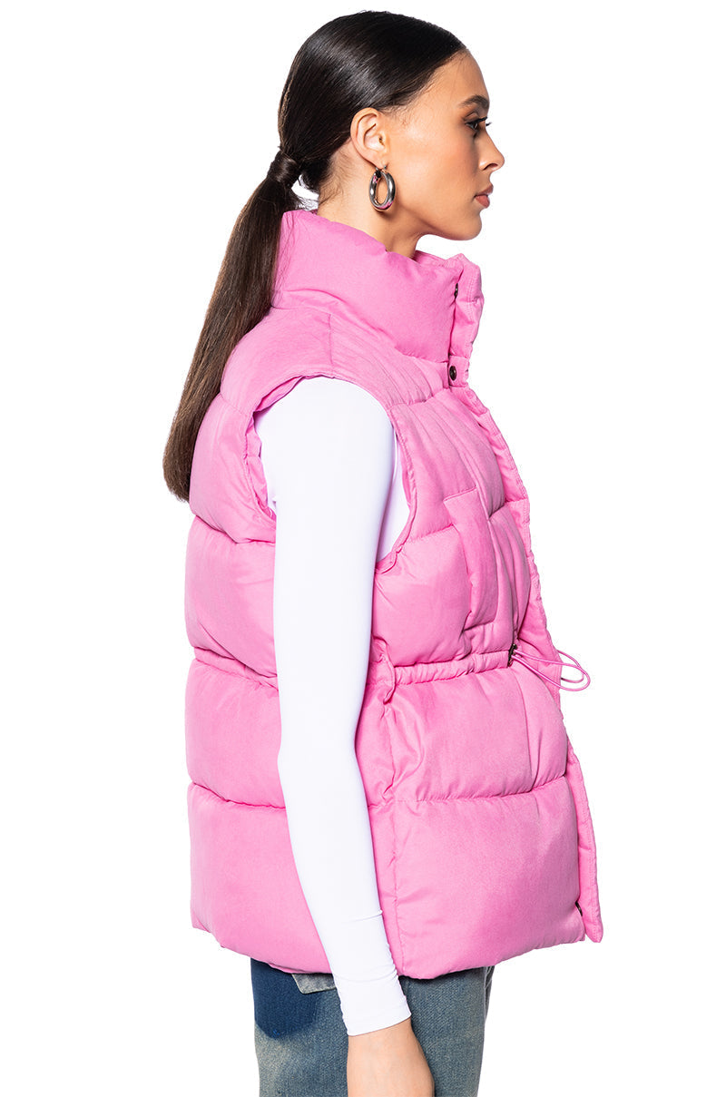 OVERSIZED NYLON PUFFER VEST IN PINK