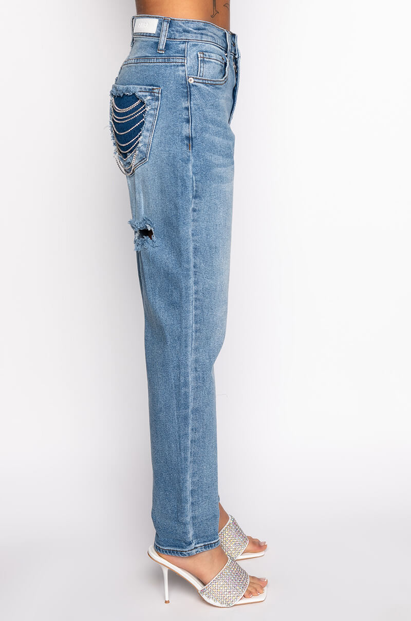 PARADISE MOM JEANS WITH RHINESTONE BACK POCKET