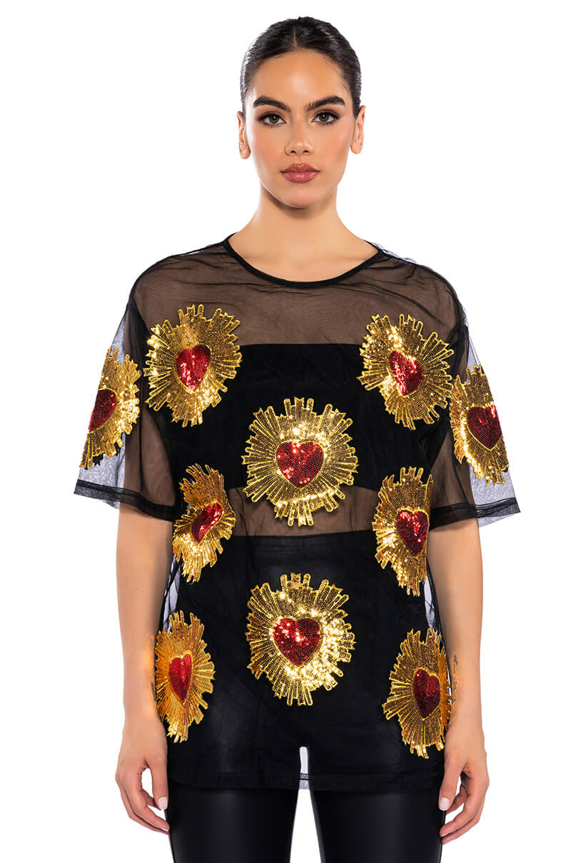 QUEEN OF HEARTS OVERSIZED MESH TEE