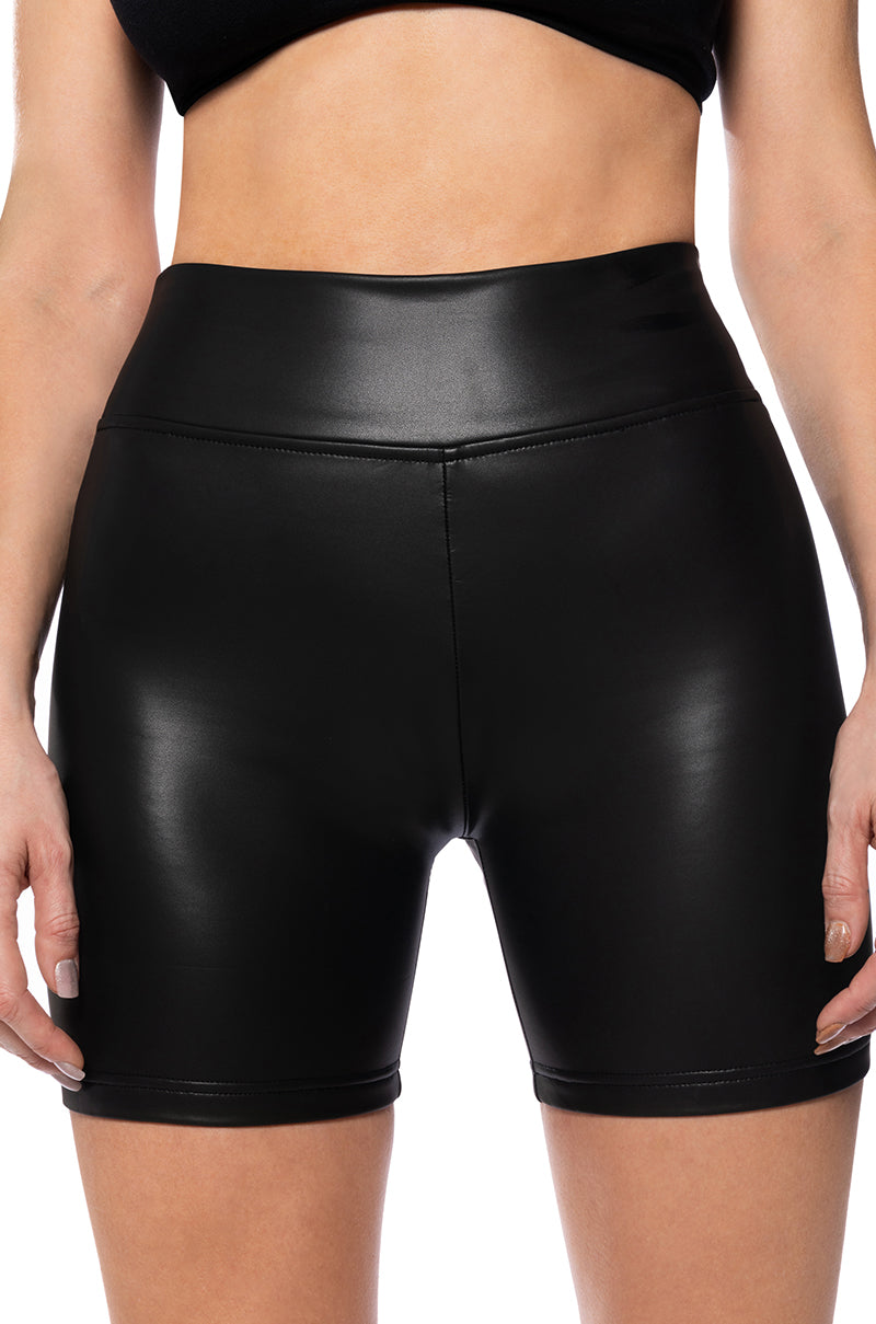 RIO HIGH RISE SUPER STRECH BIKER SHORTS IN BLACK