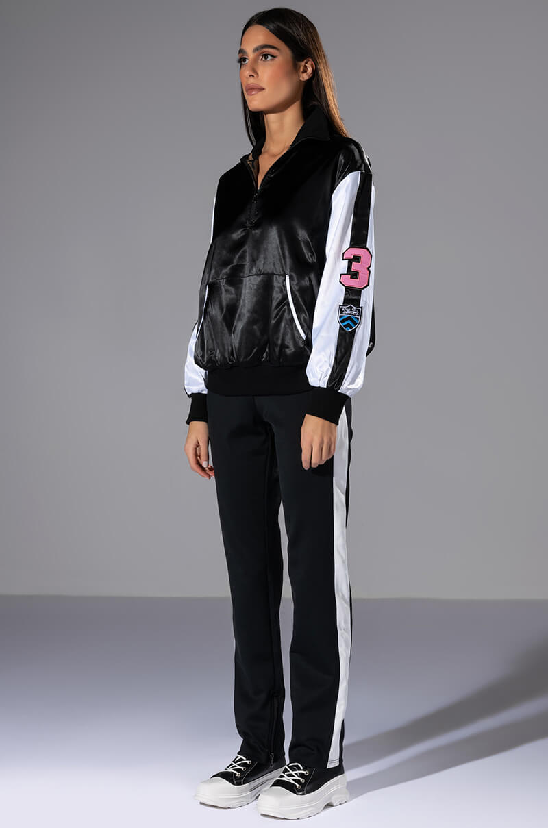 RUNNING LAPS QUARTER ZIP SWEATSHIRT