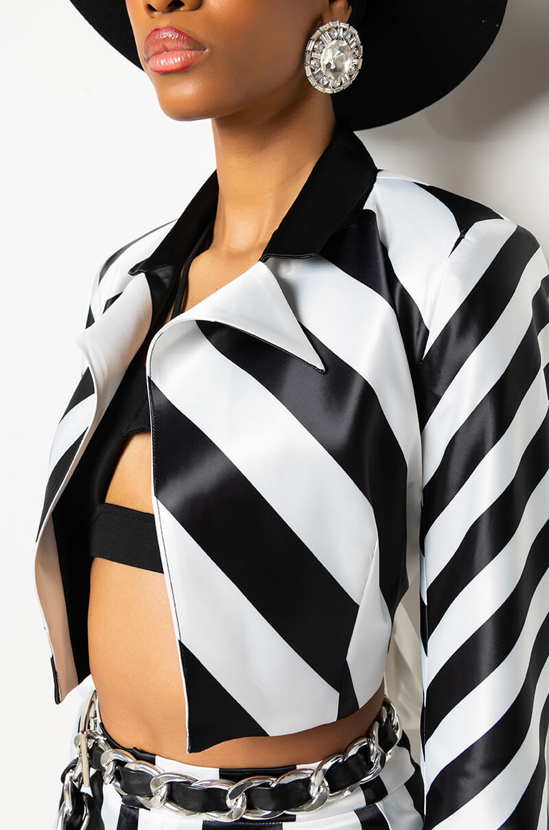 HEIDI OPEN BACK STRIPE BLAZER