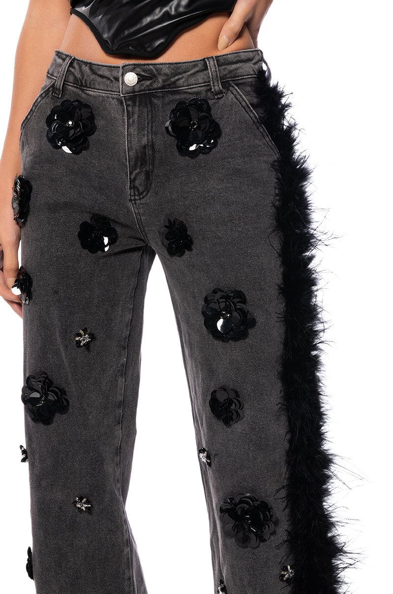 VELVET ROSES APPLIQUE FEATHERED JEANS