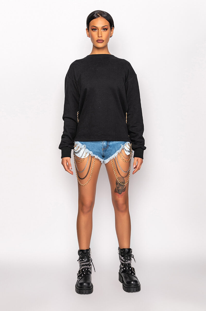 SEXY CHAIN DENIM SHORTS