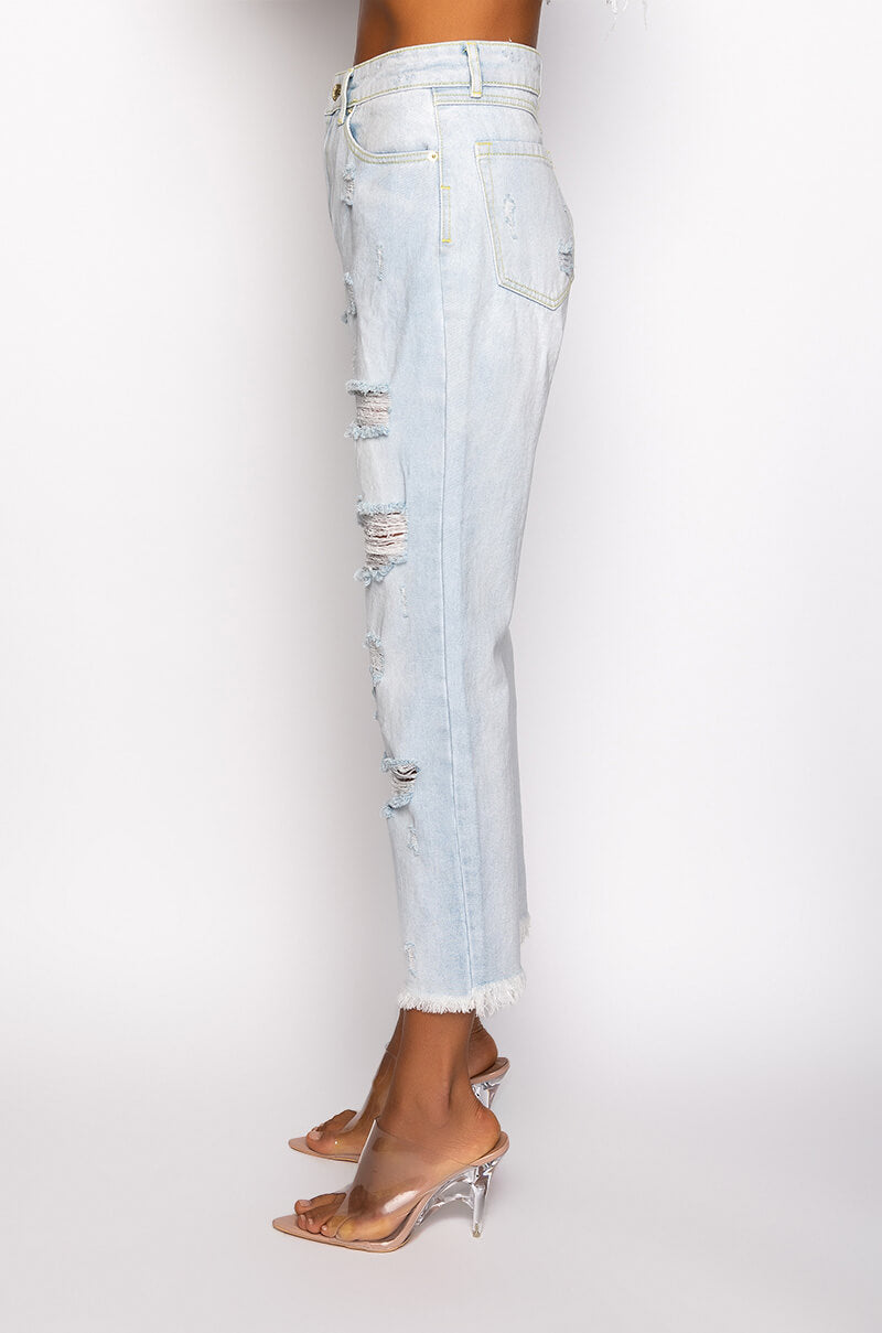 BENVENUTO HIGH RISE DISTRESSED MOM JEANS