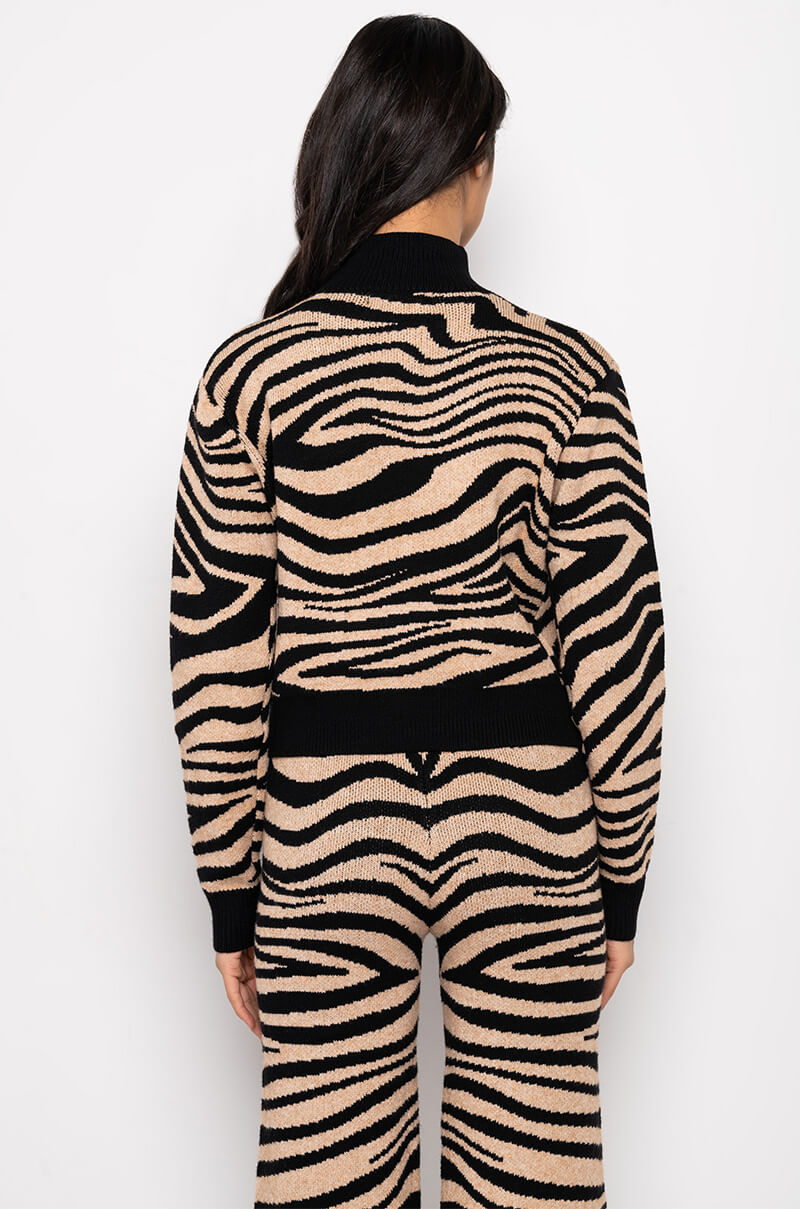 SHH  LONG SLEEVE LIGHT KNIT SWEATER