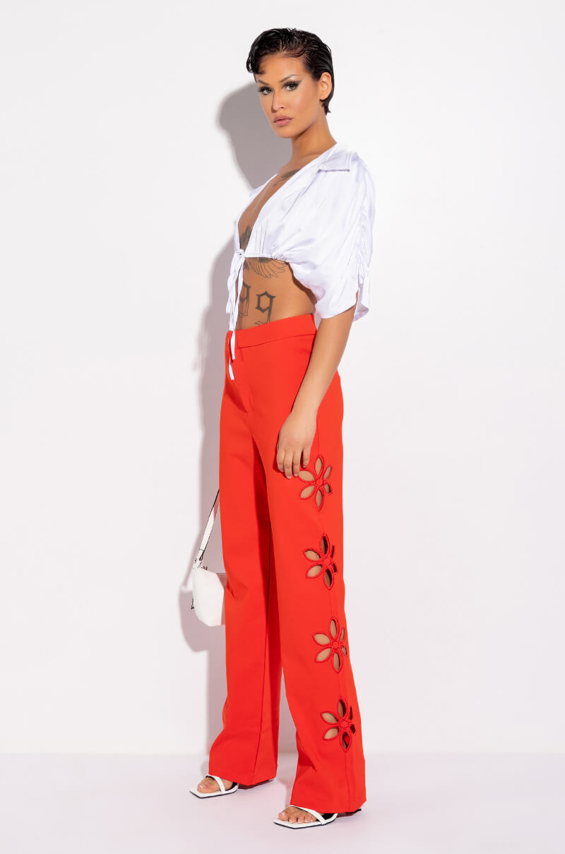 STAY GOLD SATIN TIE FRONT CROP BLOUSE