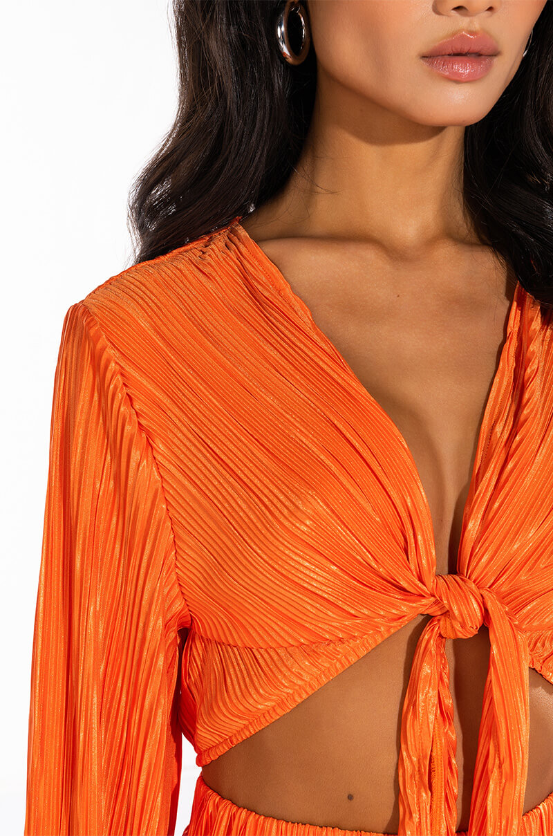 MULTI STRIPE PLISSE TIE FRONT BLOUSE