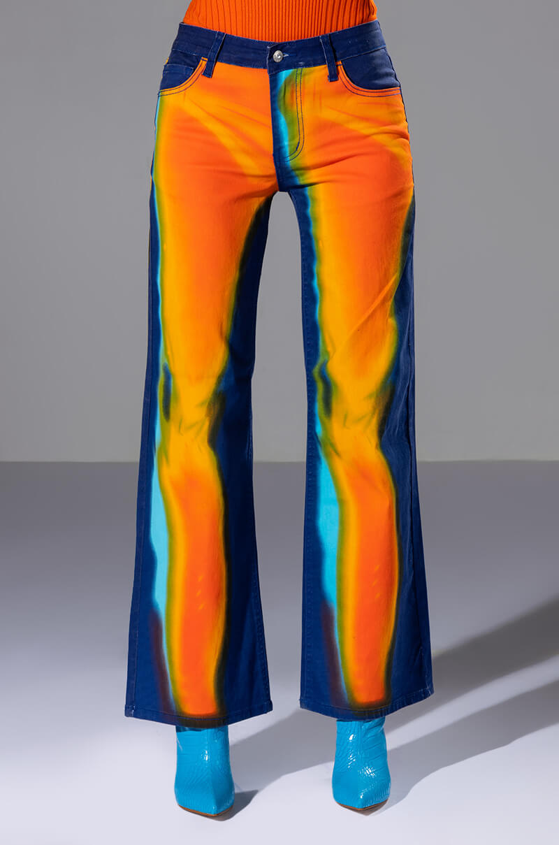 TEMPERATURE RISING RELAXED JEANS