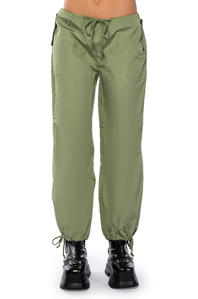 TOO LEGIT WIDE LEG CARGO PANTS