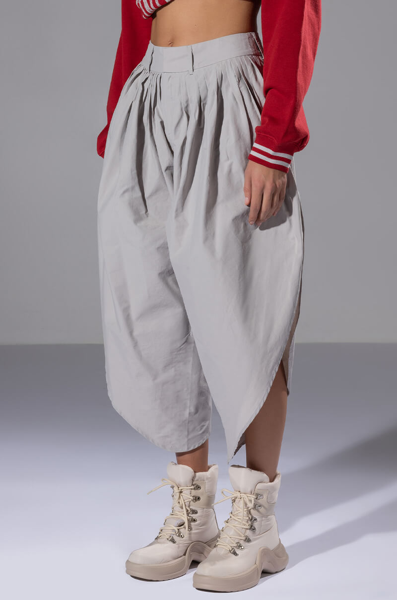 TRE CHIC CROPPED OVERSIZED PANTS