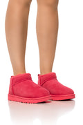 UGG ULTRA MINI BOOTIE IN PINK