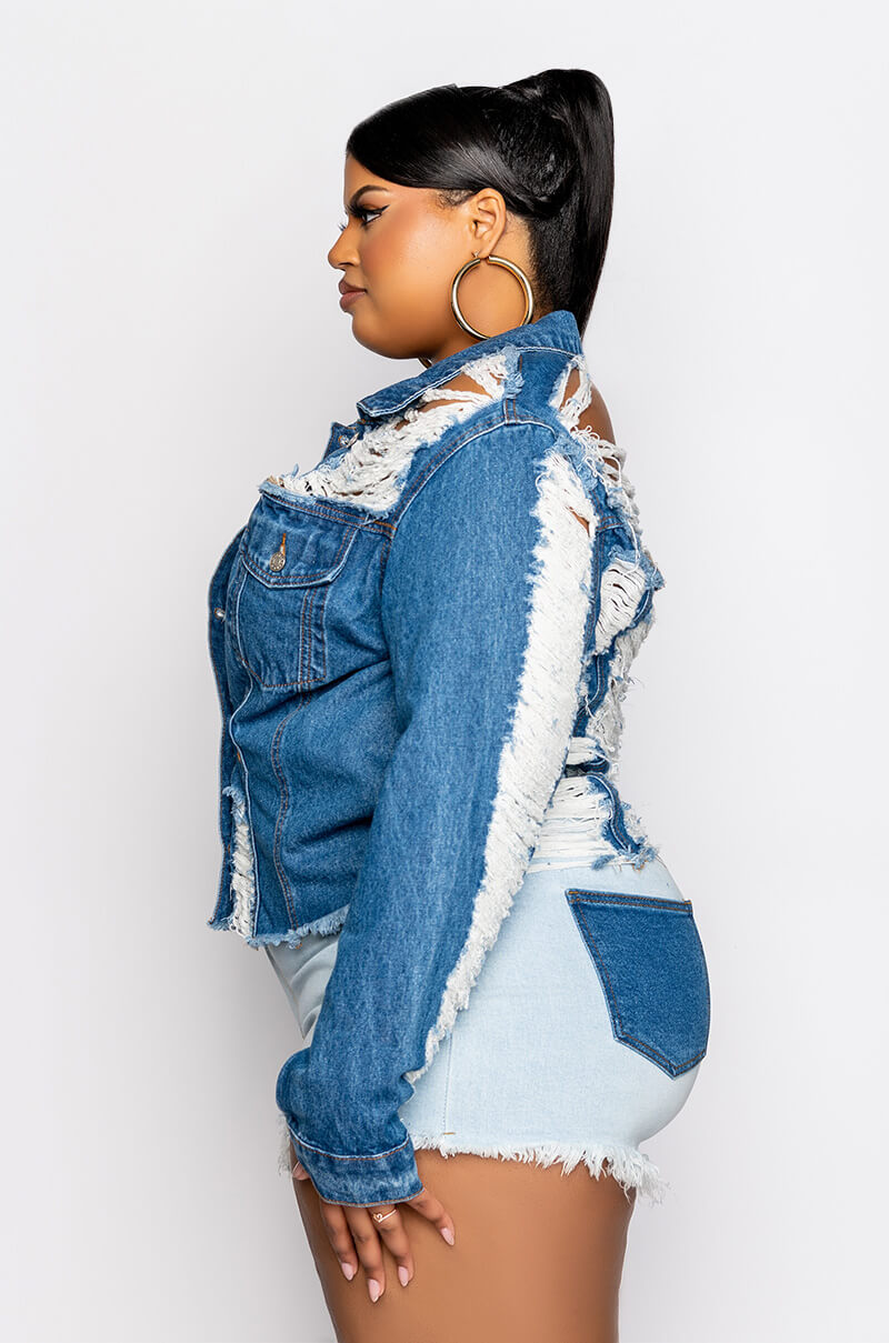 ULTRA DISTRESSED CROP DENIM JACKET