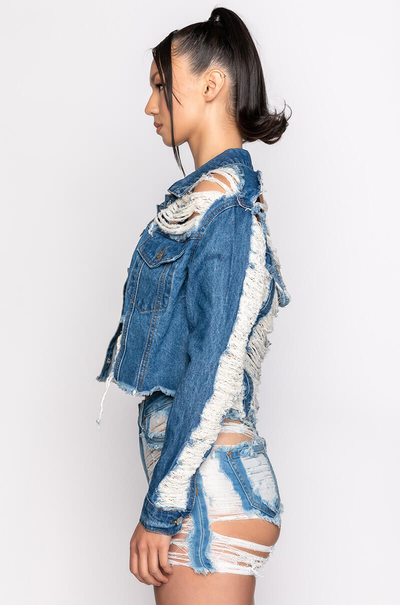 ULTRA DISTRESSED CROP DENIM JACKET