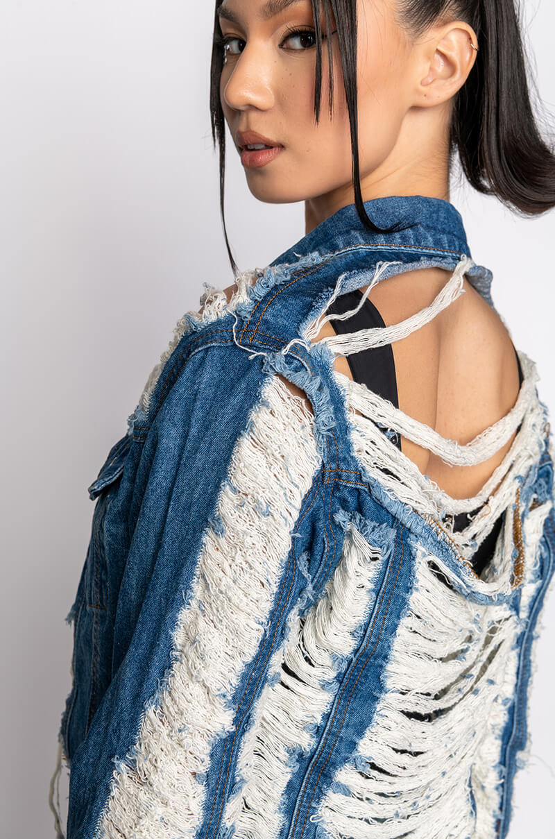ULTRA DISTRESSED CROP DENIM JACKET