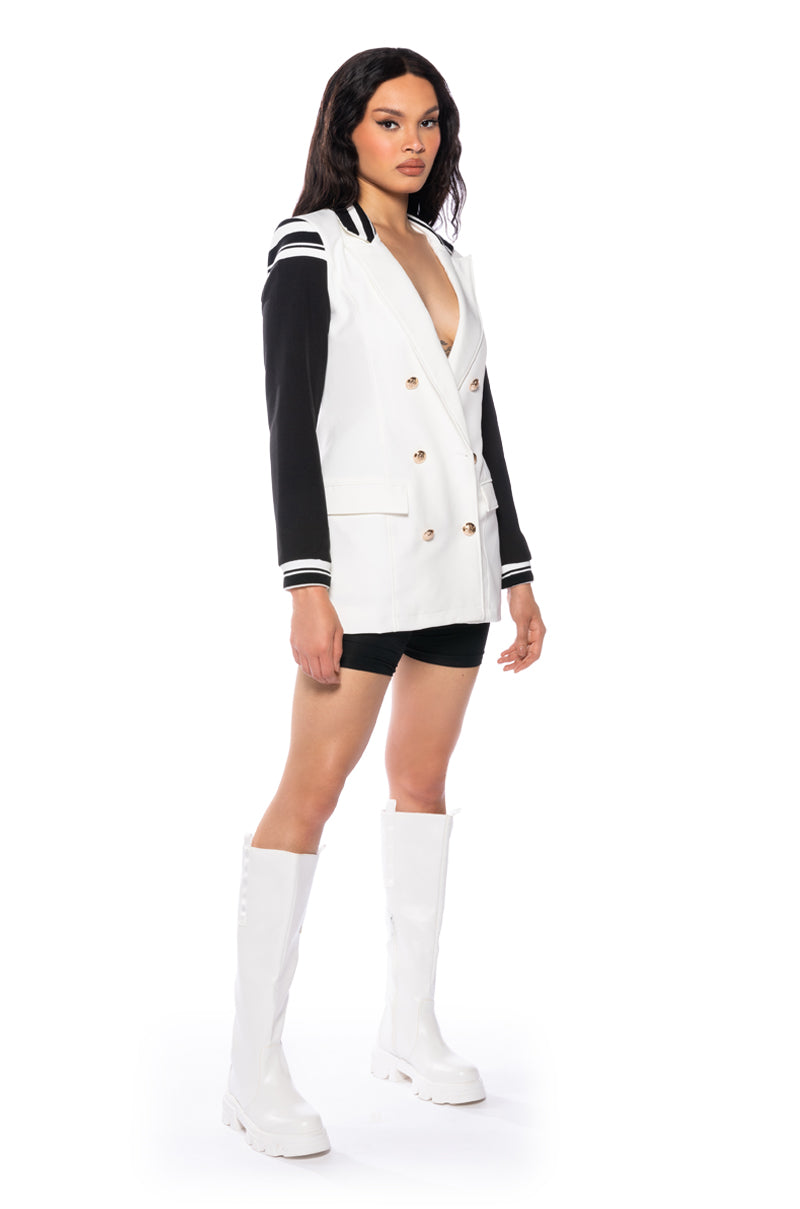 VARSITY LUXE FIT BLAZER