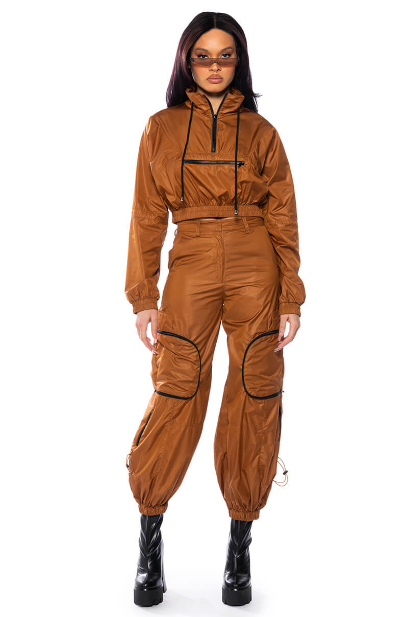 WISHFUL THINKING QUARTER ZIP PULLOVER