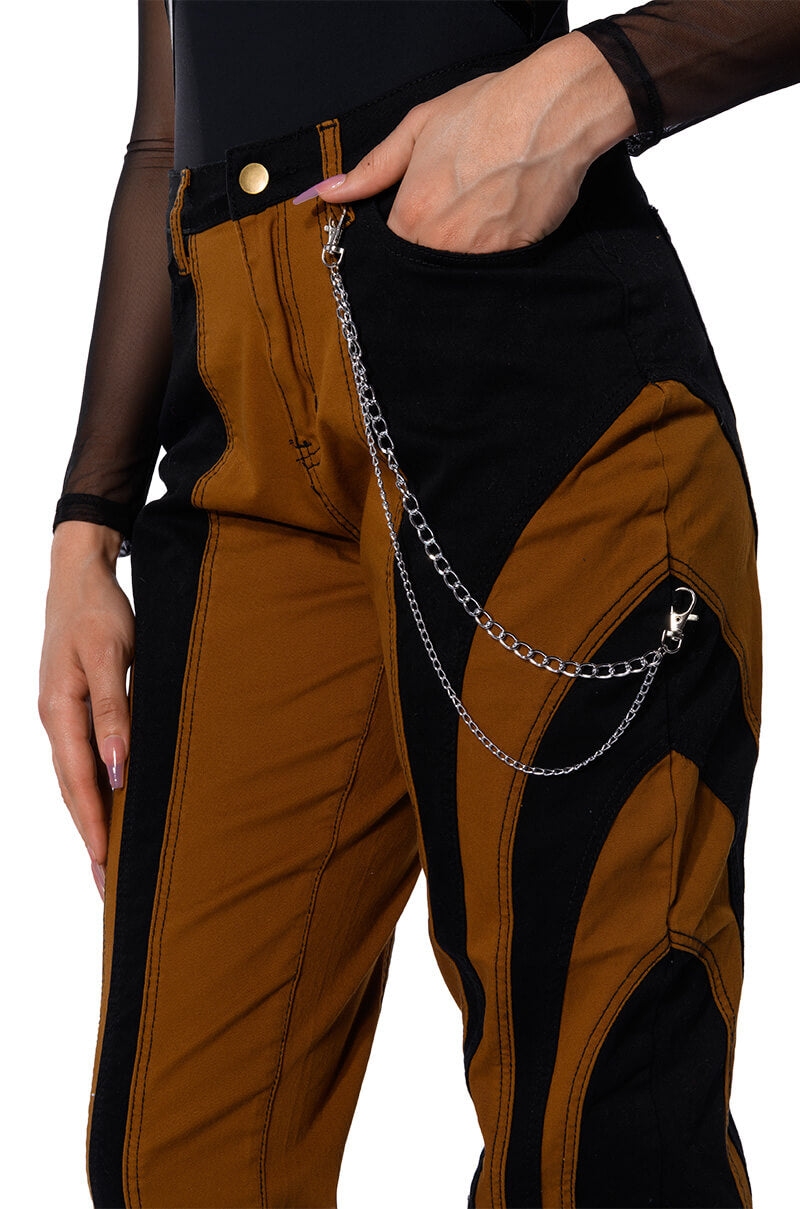 WONKA CHAIN DETAIL COLOR BLOCKED DENIM PANT