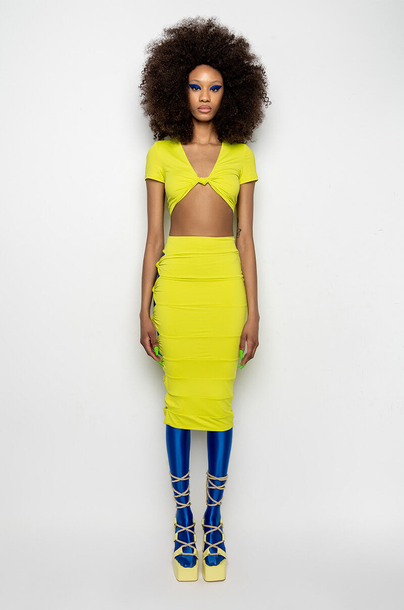WORST BEHAVIOR KNOT FRONT CROP TOP