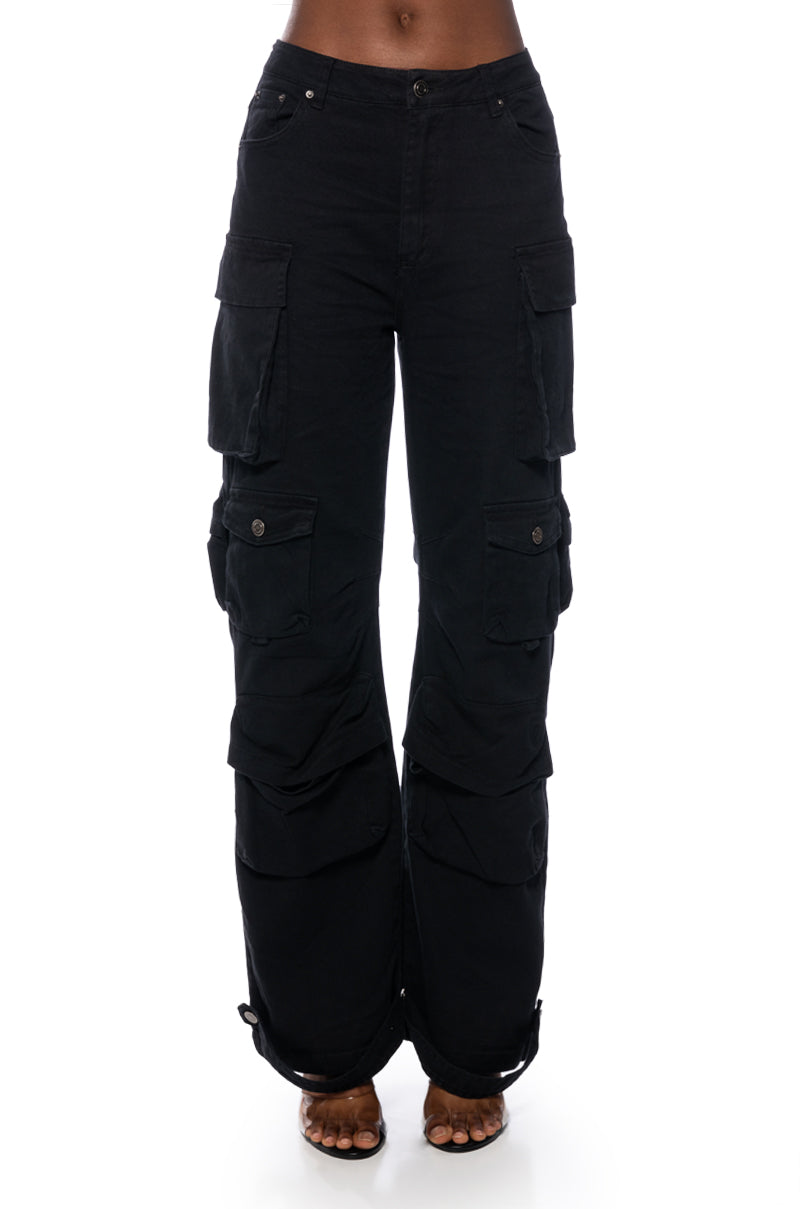 NIGHT OUT MULTI-POCKET CARGO PANT